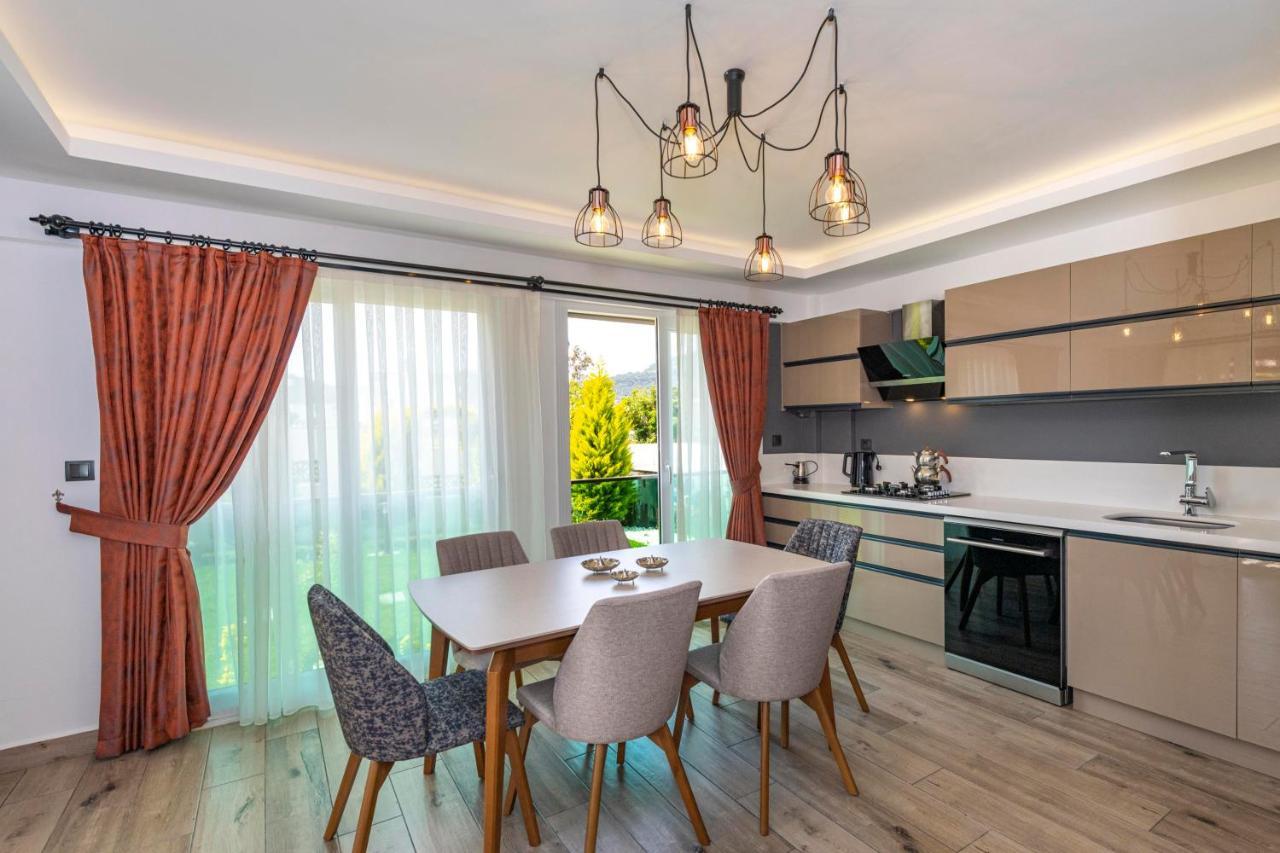 4 Beds, Luxury Holiday Villa In Hisaroenue Oeluedeniz Villa Mia เฟทิเย ภายนอก รูปภาพ
